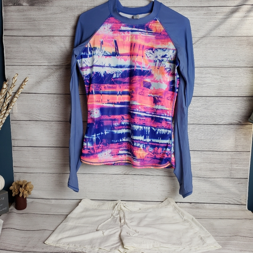 2pc set! Women's‎ Sz M Charm Leaks Swim Shirt w/Sz 9 Steve & Barry's Shorts